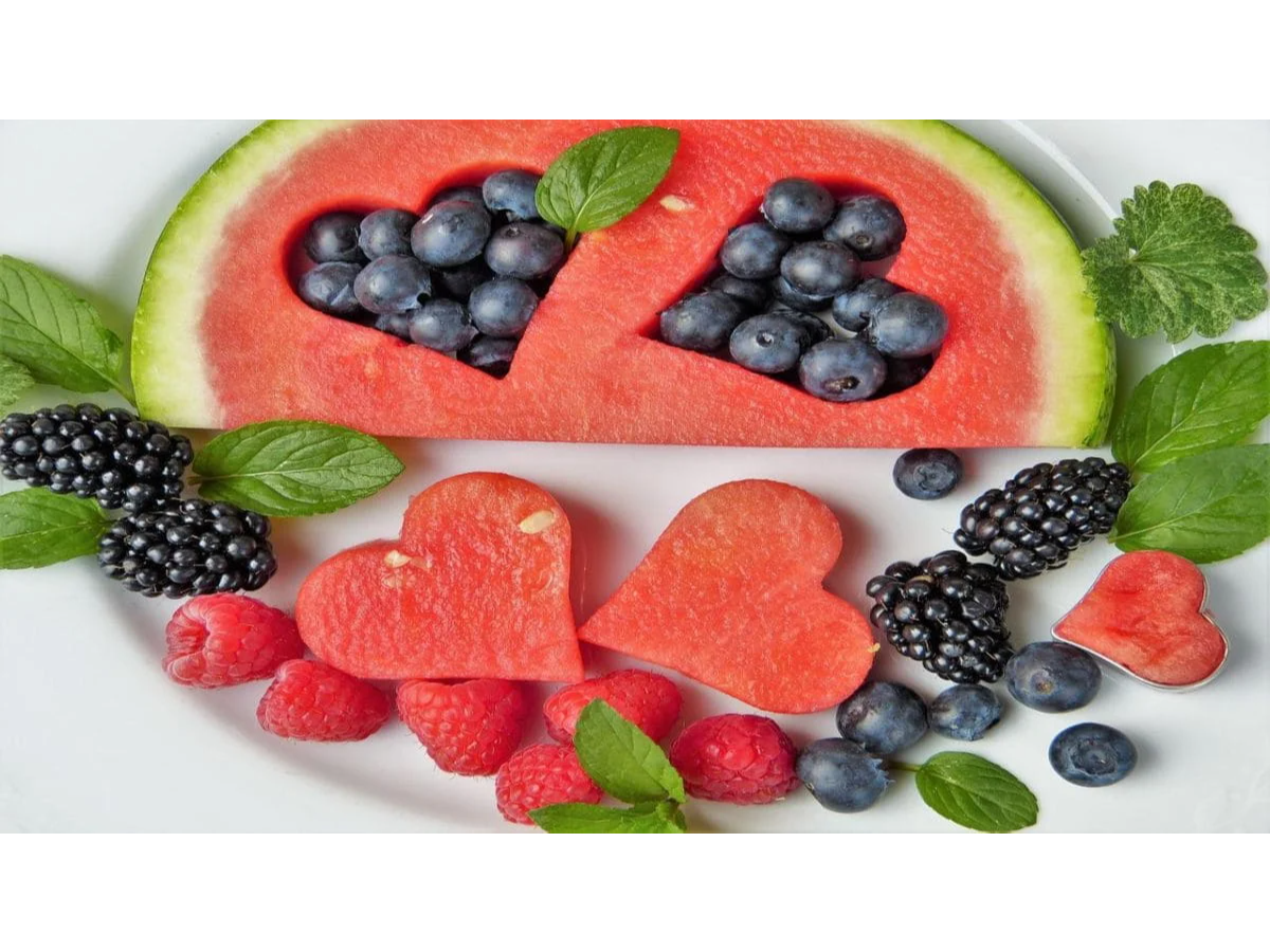 तरबूज-खाने-के-फायदे-Benefits-of-watermelon.webp